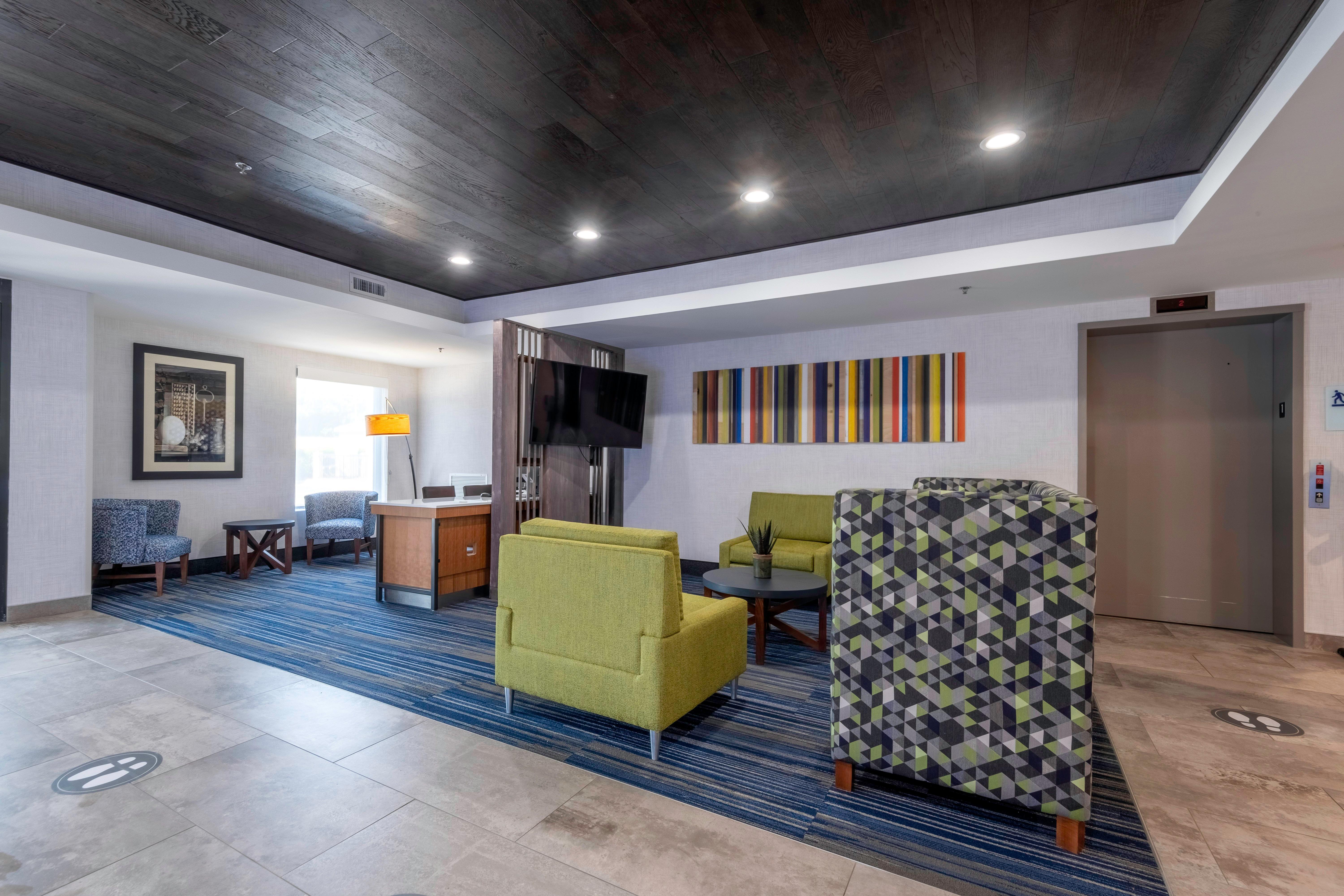 Holiday Inn Express Hotel & Suites Petersburg/Dinwiddie By Ihg Exterior photo
